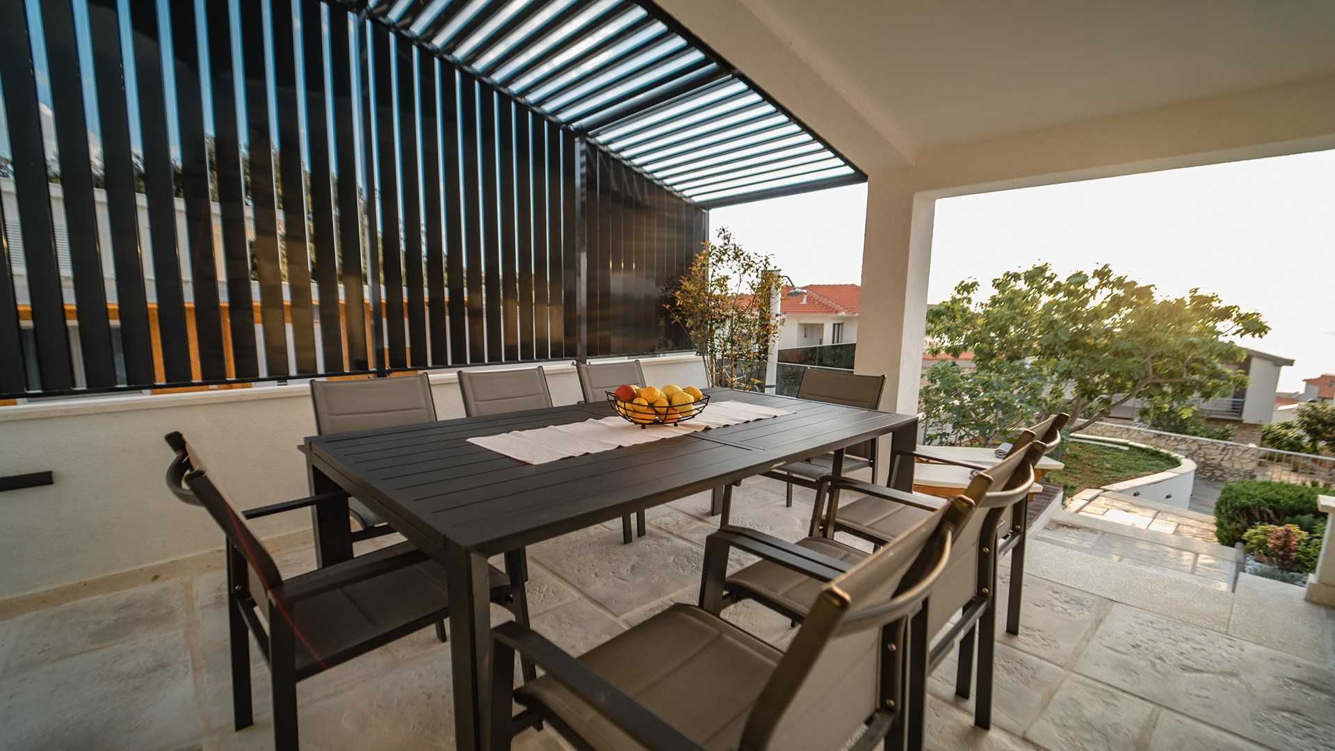 Villa Miracle