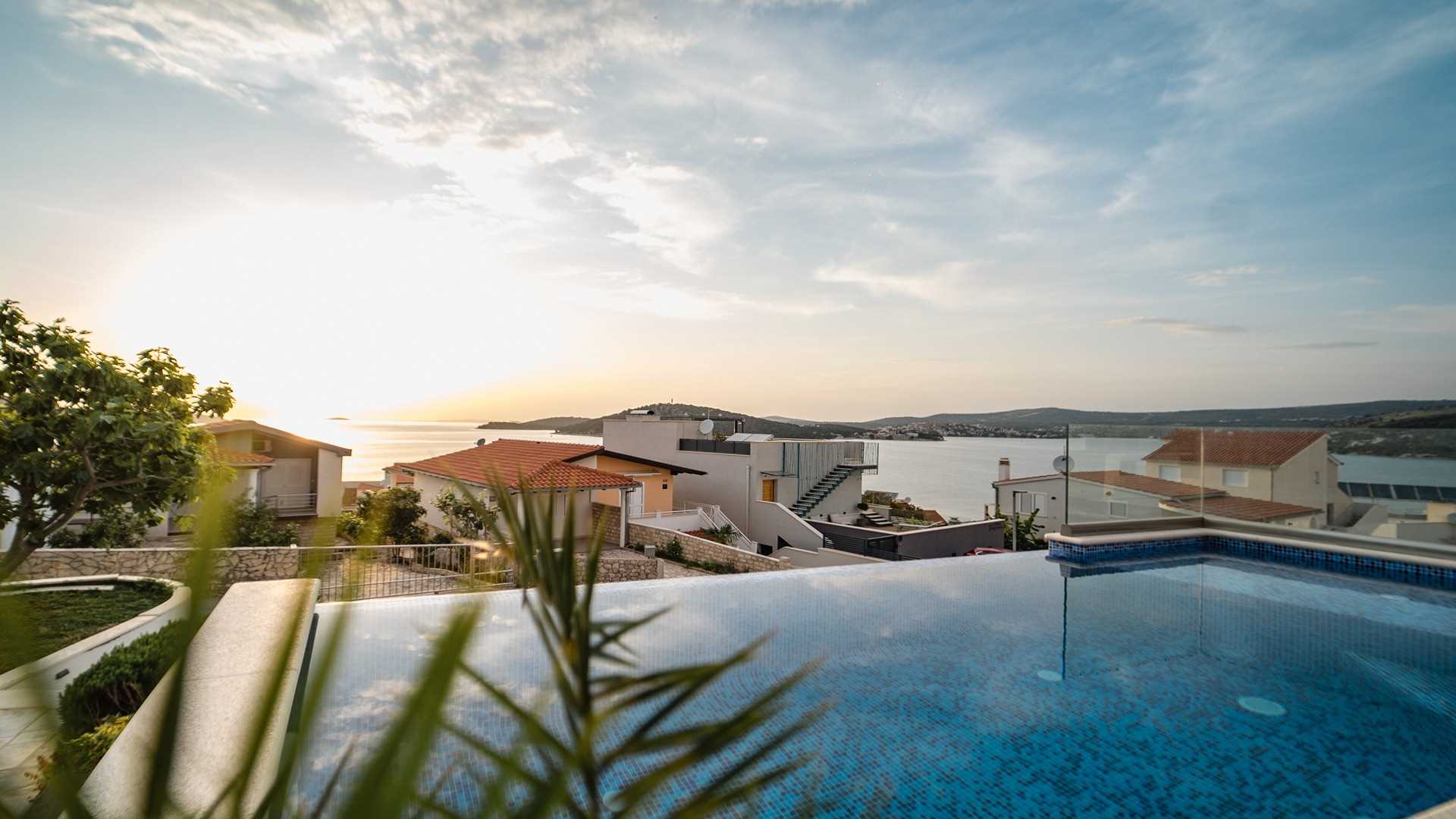 Villa Miracle