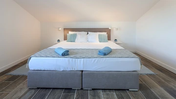 3-Bedroom Villa for Up to 6 in Pašman