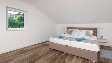 3-Bedroom Villa for Up to 6 in Pašman