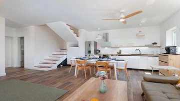 3-Bedroom Villa for Up to 6 in Pašman