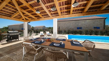 3-Bedroom Villa for Up to 6 in Pašman