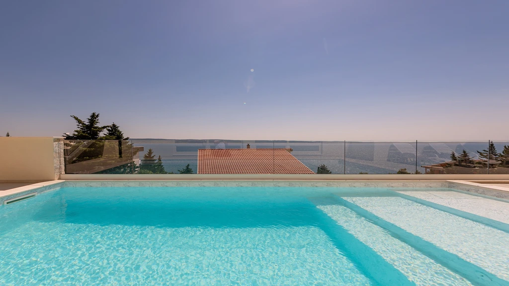 2-Bedroom Villa in Starigrad Paklenica (Sleeps 6)