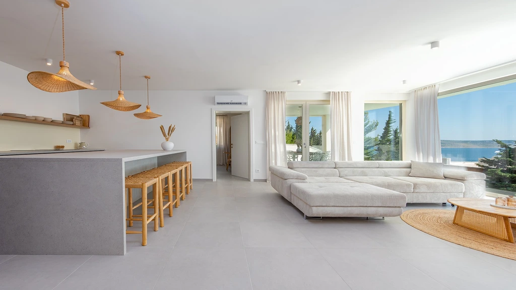2-Bedroom Villa in Starigrad Paklenica (Sleeps 6)