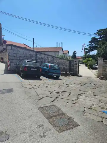 Parking Space in Castropola, Pula