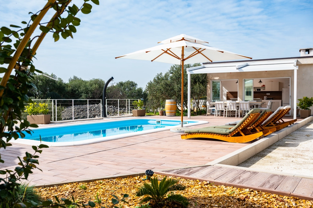 Villa with Private Pool and Sea Views in Trogir
