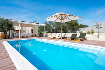 Villa with Private Pool and Sea Views in Trogir