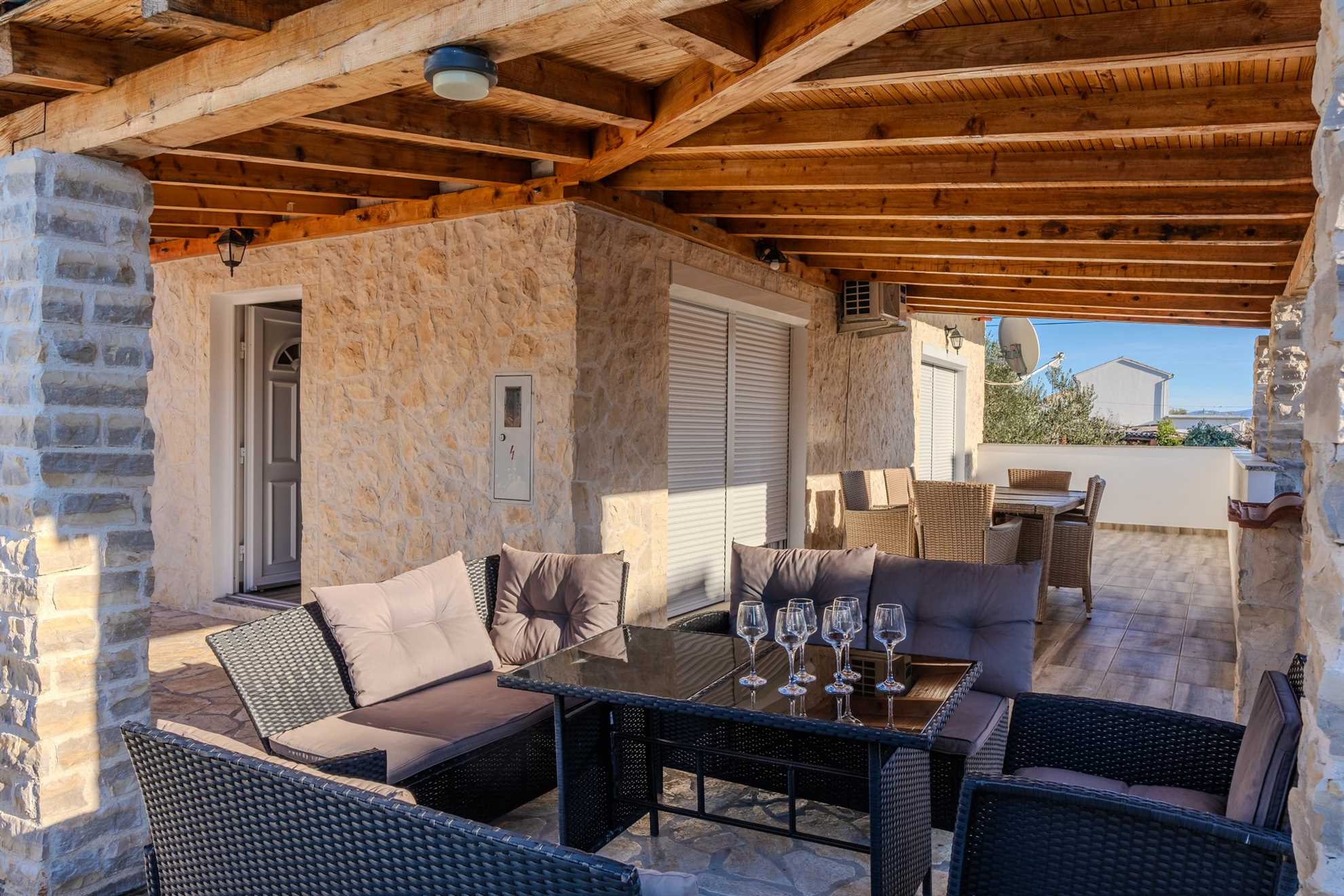 Villa Dalmacija - Villa for 6-7 persons | 3 bedrooms | Pool