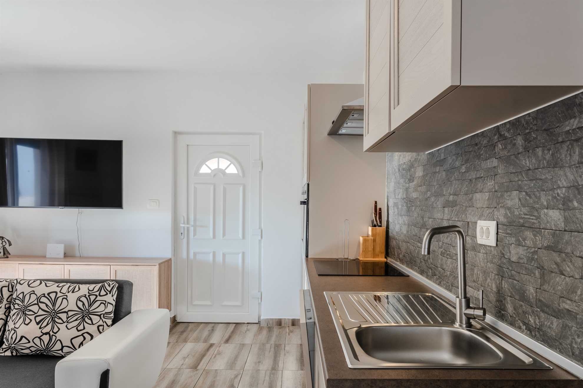 Villa Dalmacija - Villa for 6-7 persons | 3 bedrooms | Pool