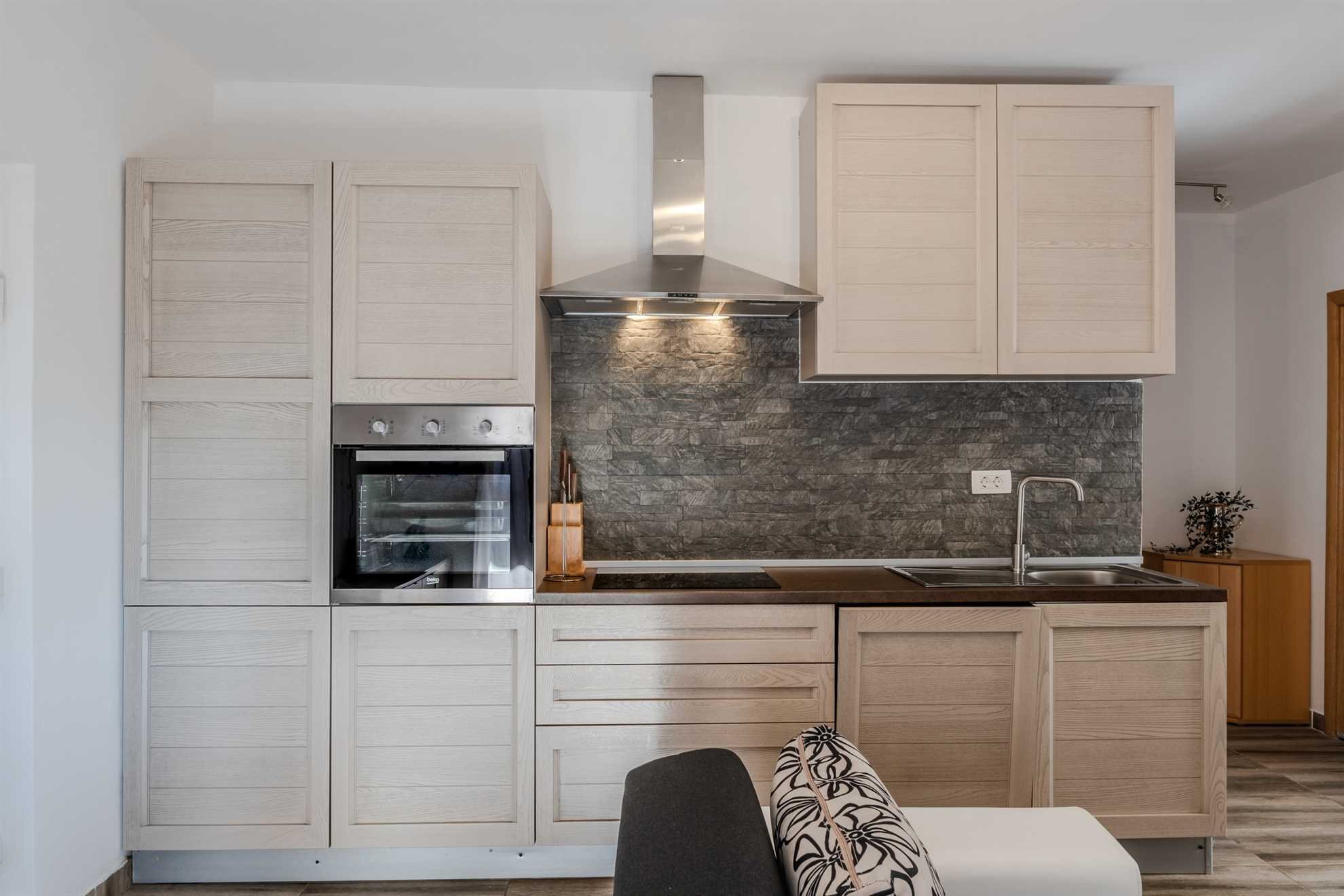 Villa Dalmacija - Villa for 6-7 persons | 3 bedrooms | Pool