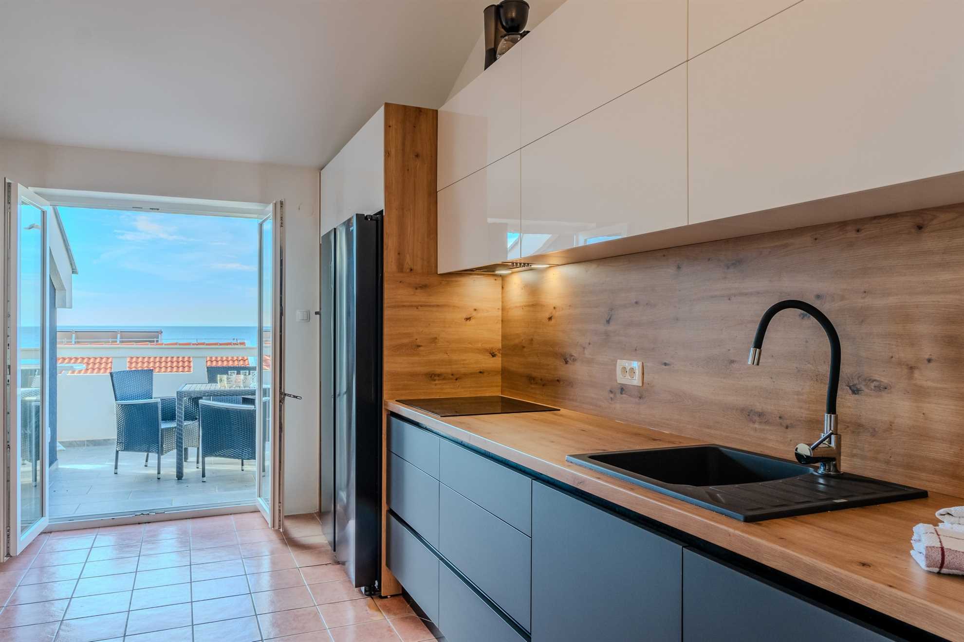 Penthouse Novalja - 3-bedroom apartment | Ideal for 6-8 persons | Sea view