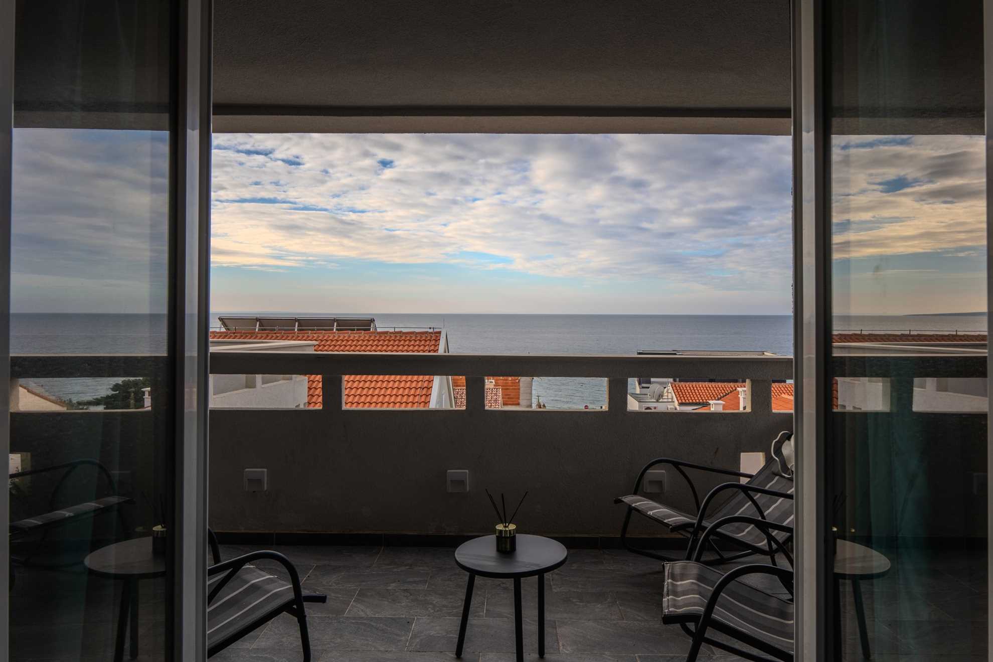 Penthouse Novalja - 3-bedroom apartment | Ideal for 6-8 persons | Sea view