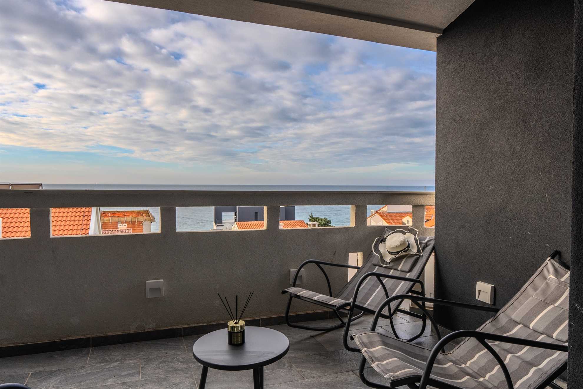 Penthouse Novalja - 3-bedroom apartment | Ideal for 6-8 persons | Sea view