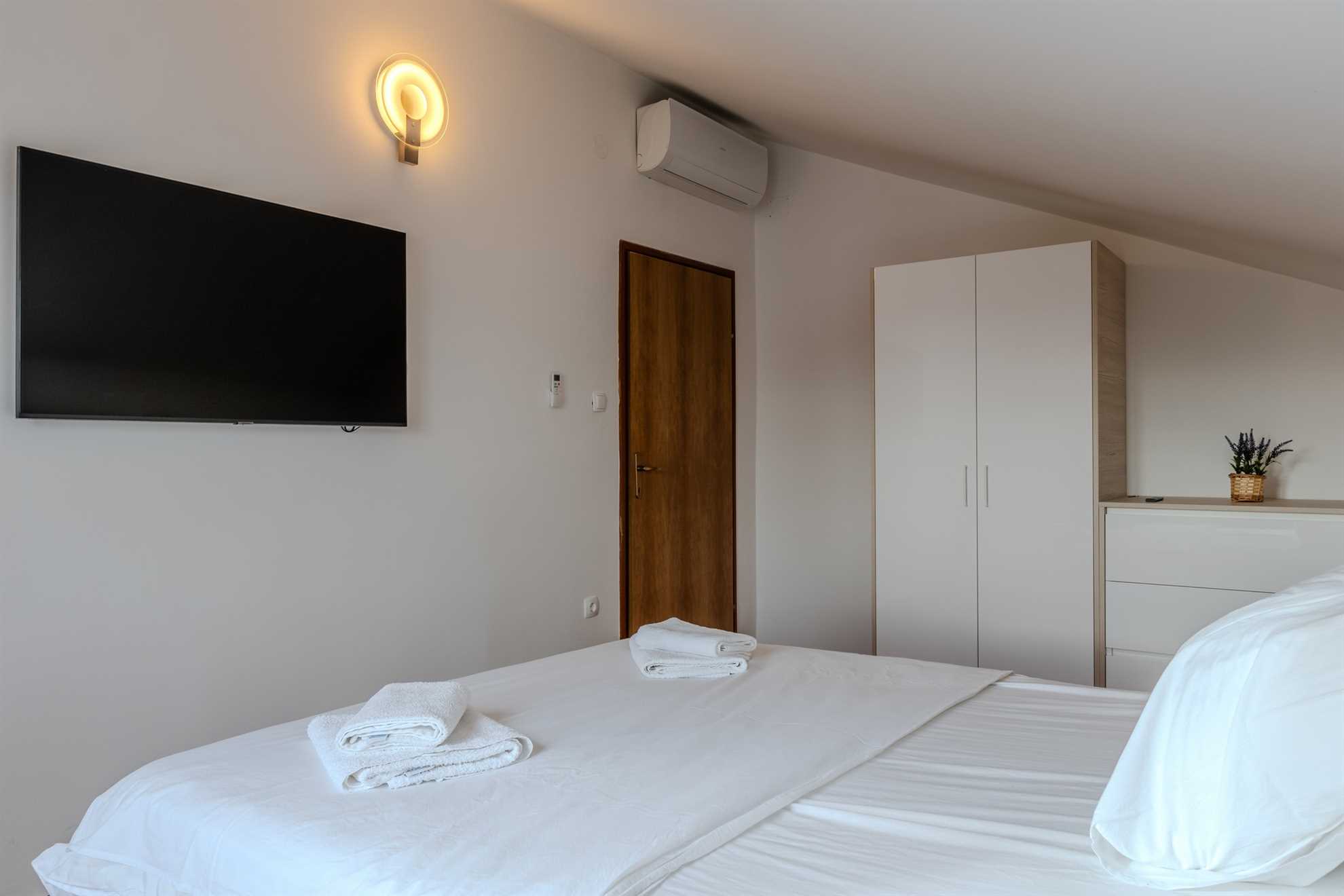Penthouse Novalja - 3-bedroom apartment | Ideal for 6-8 persons | Sea view