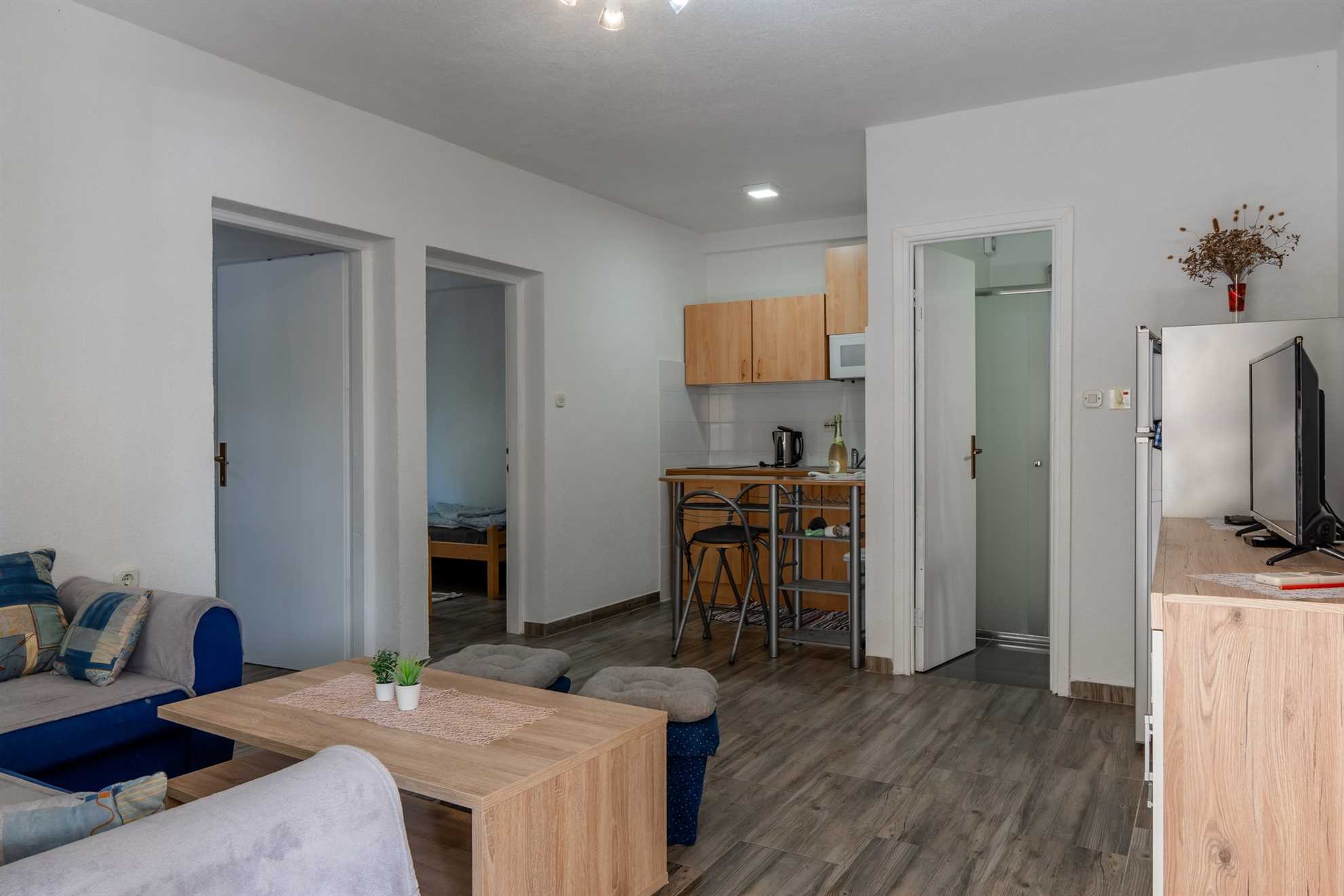 App Tušla 2 - Apartment for 4 persons | quiet location | newly renovated