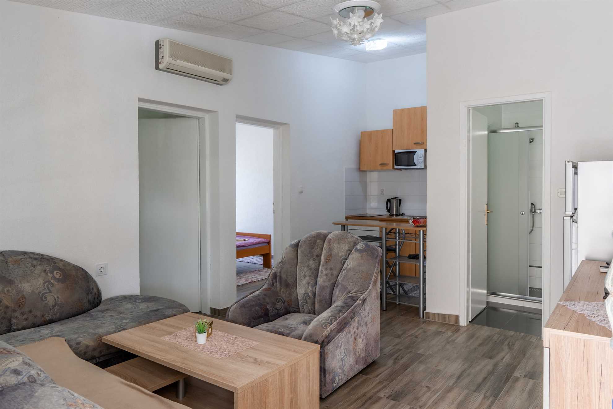 App Tušla 3 - Apartment with balcony | for 4 persons | BBQ