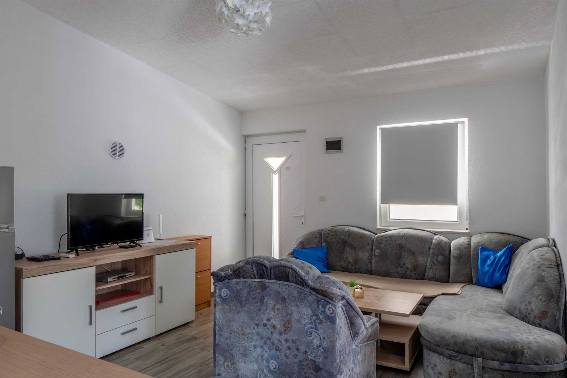 App Tušla 3 - Apartment with balcony | for 4 persons | BBQ