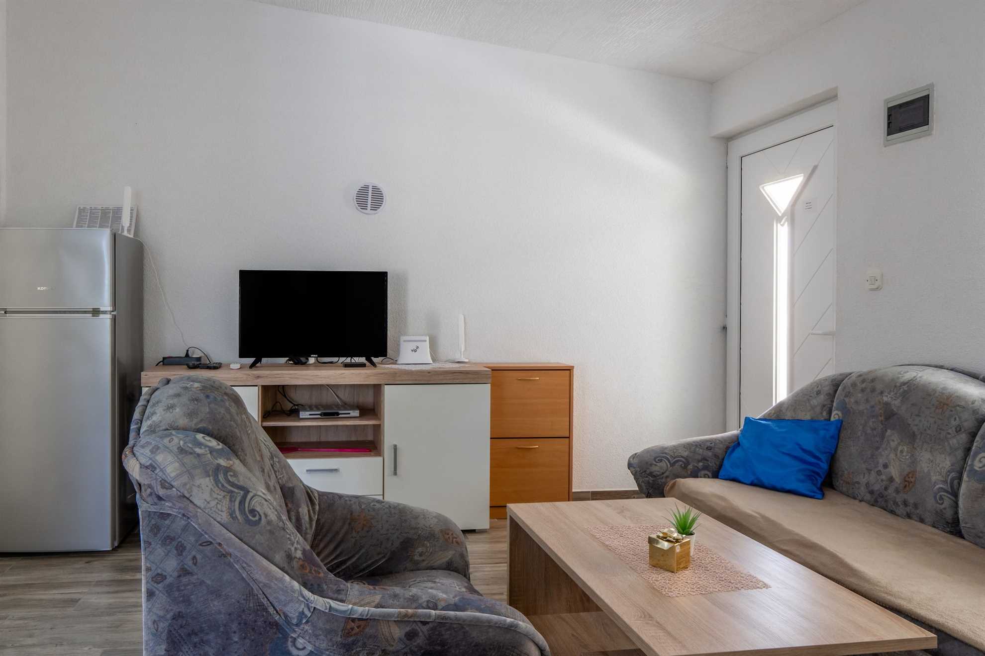 App Tušla 3 - Apartment with balcony | for 4 persons | BBQ