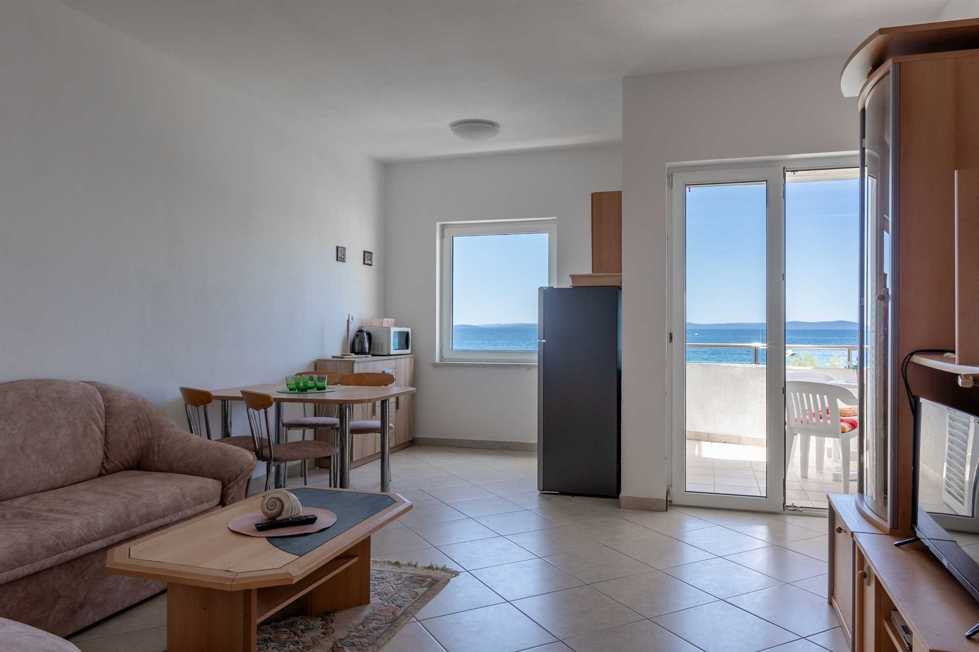 App Božena 2 - Beachfront | Apartment for 2-4 persons | 1 bedroom
