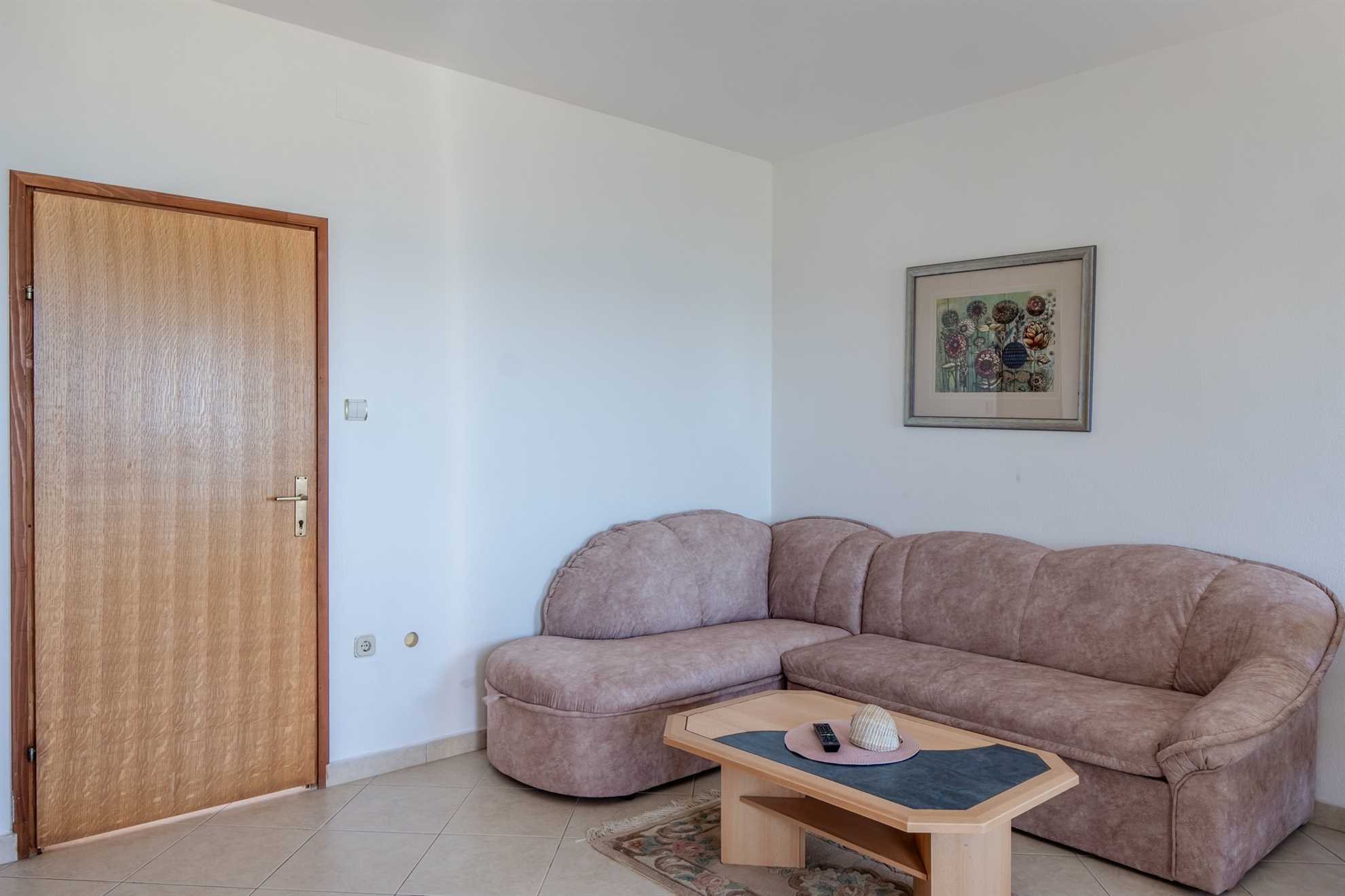 App Božena 2 - Beachfront | Apartment for 2-4 persons | 1 bedroom