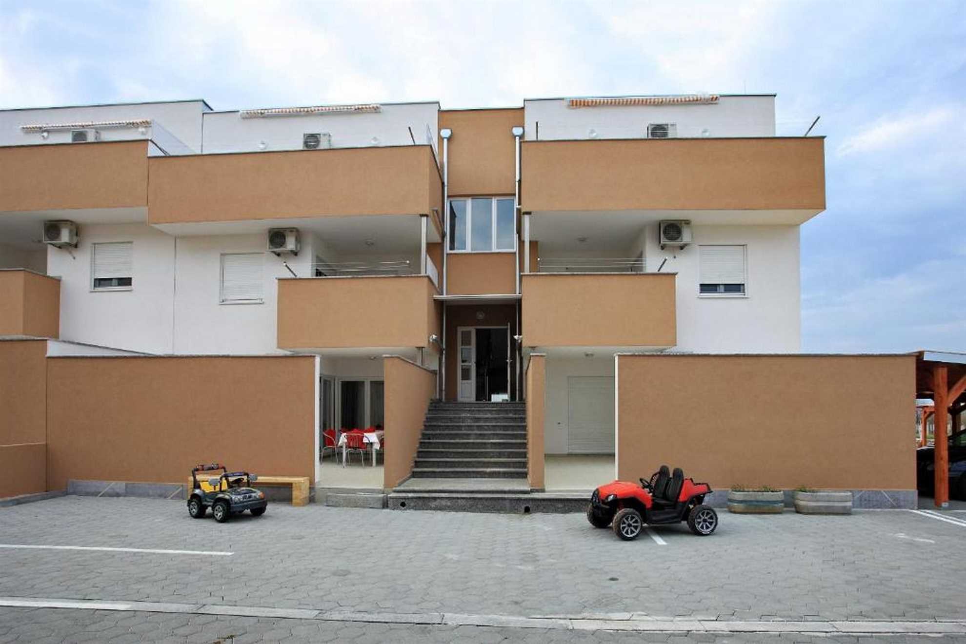 Village Nin A6 - Apartment for 4 persons | Swimming pool | quiet location