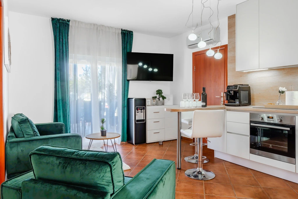 Newly Renovated Apartment in Vir for 4–5 with BBQ