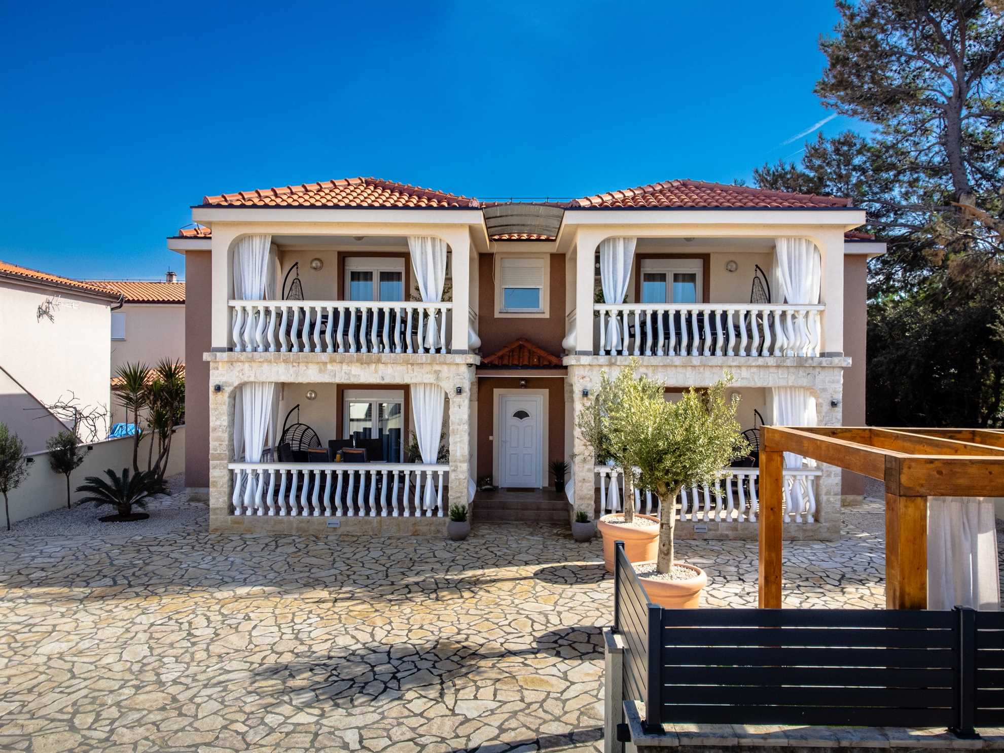 App Quercus 2 - Apartment for 4-5 persons | newly renovated | BBQ Gazebo
