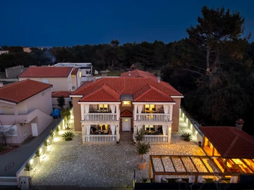 Newly Renovated Apartment in Vir for 4–5 with BBQ