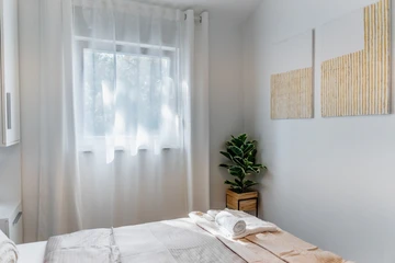 Vir Apartment for 4–5 Guests Near Pebble Beach