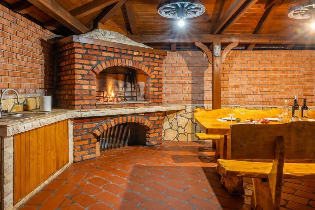 Vir Apartment for 4–5 Guests Near Pebble Beach