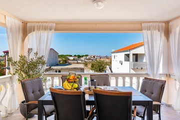 2-Bedroom Apartment in Vir for Up to 5 Guests