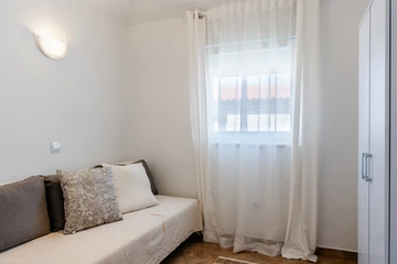 2-Bedroom Apartment in Vir for Up to 5 Guests