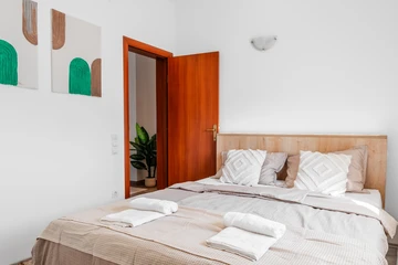 2-Bedroom Apartment in Vir for Up to 5 Guests