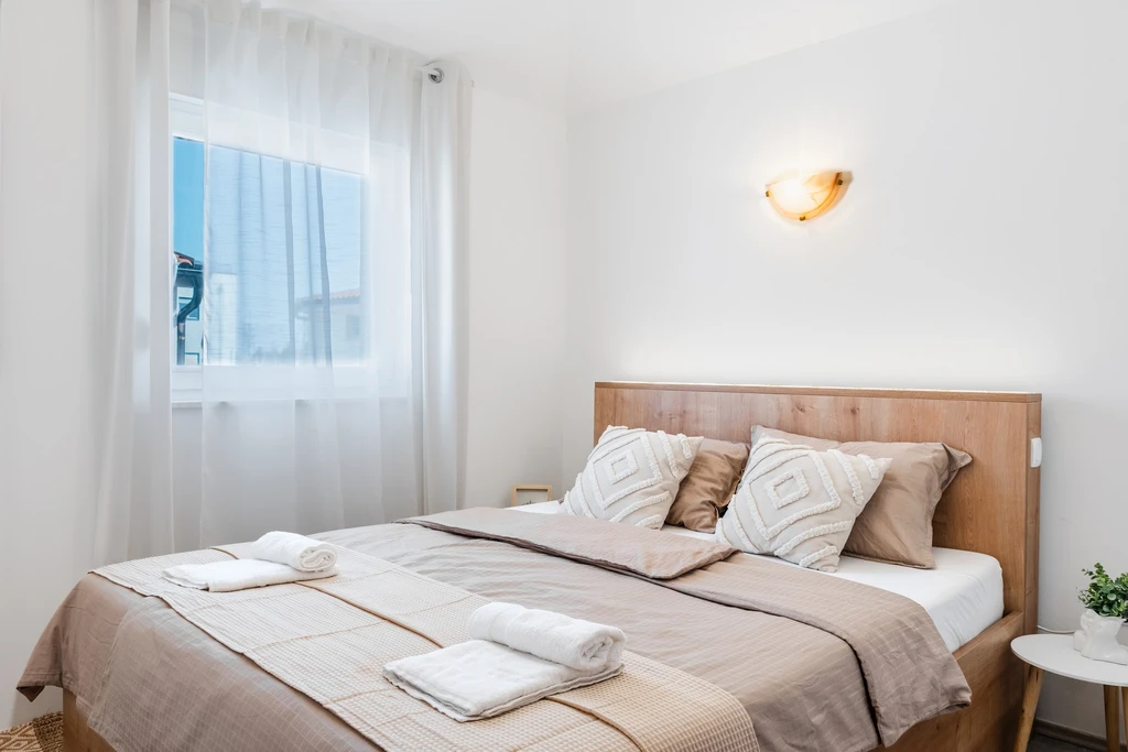 2-Bedroom Apartment in Vir for Up to 5 Guests