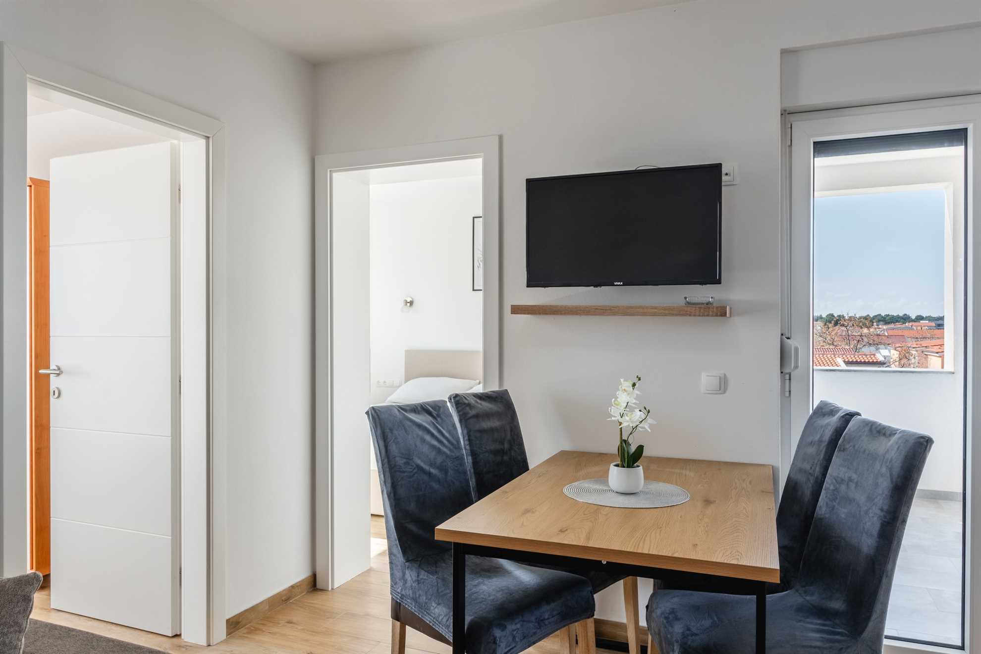 App Lacić 2 - Apartment for 4-5 persons | newly renovated | seaview