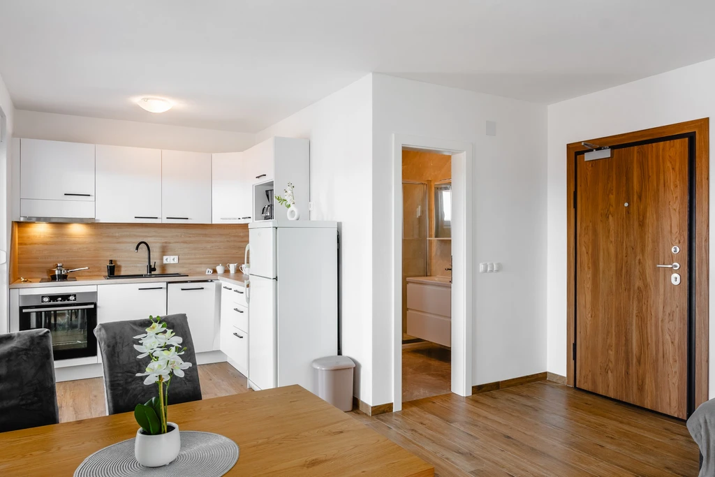 Apartment in Vir for 4-5 Guests with Sea View