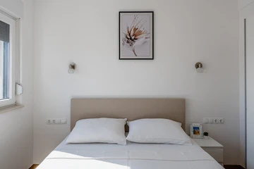 Apartment in Vir for 4-5 Guests with Sea View