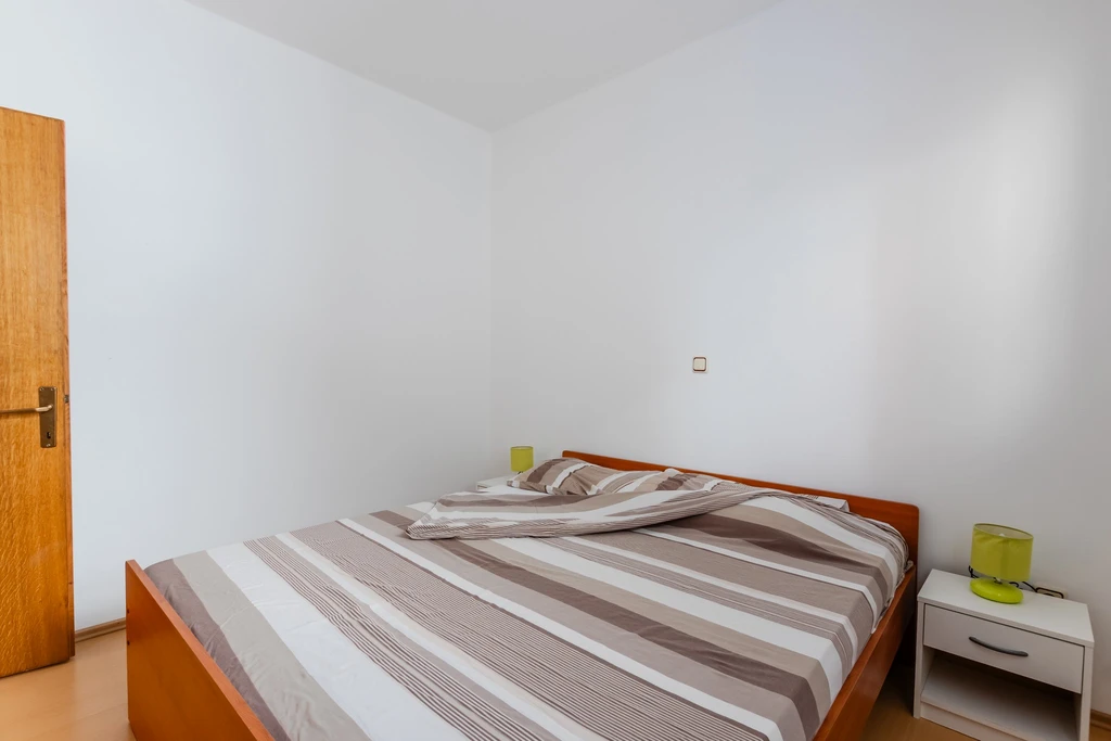 Vir Apartment for 5–7 Guests with Private Terrace