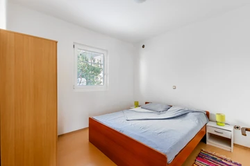 Vir Apartment for 5–7 Guests with Private Terrace