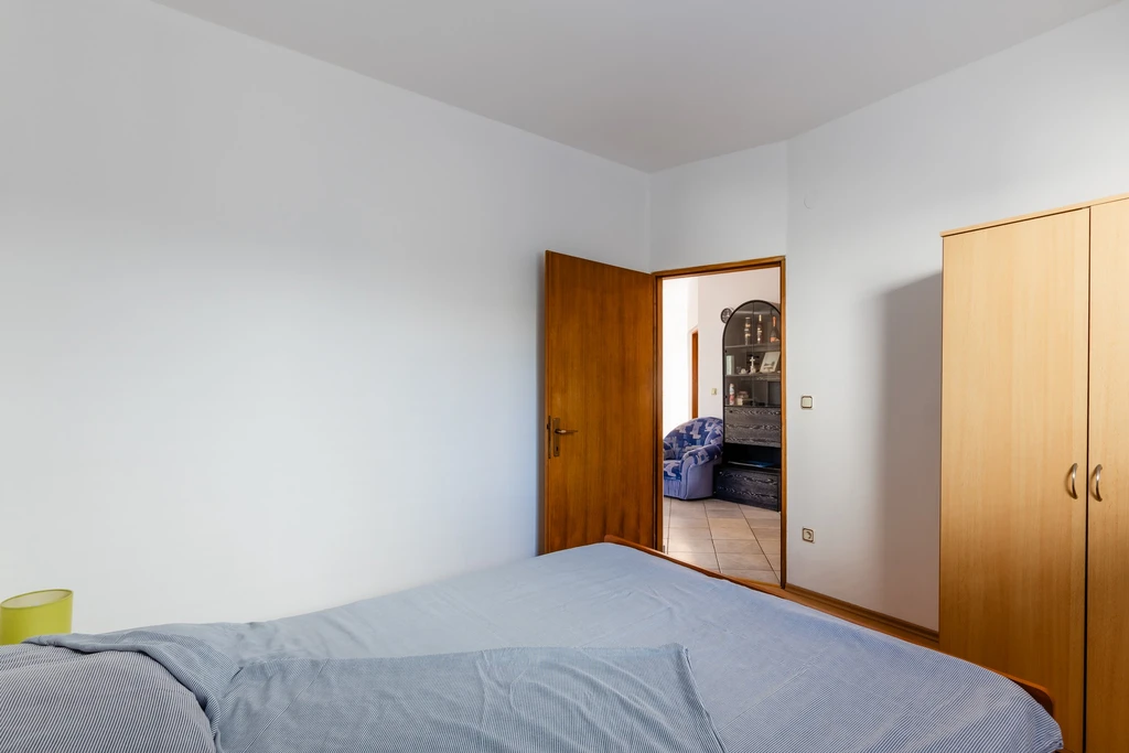 Vir Apartment for 5–7 Guests with Private Terrace