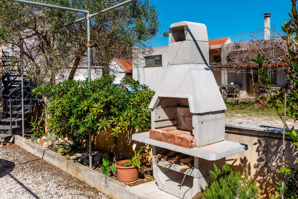 Vir Apartment for 5–7 Guests with Private Terrace