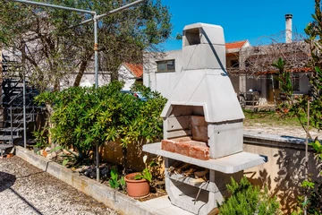 Vir Apartment with Balcony and BBQ (Sleeps 4)