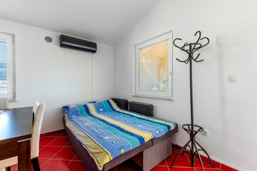 Quiet 1-Bedroom Apartment in Vir for 4 Guests