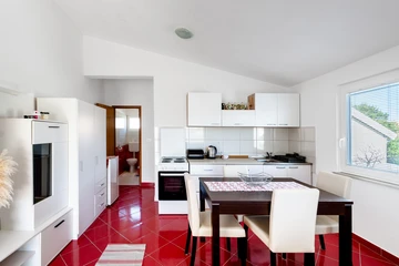 Quiet 1-Bedroom Apartment in Vir for 4 Guests