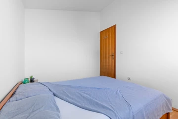 Quiet 1-Bedroom Apartment in Vir for 4 Guests