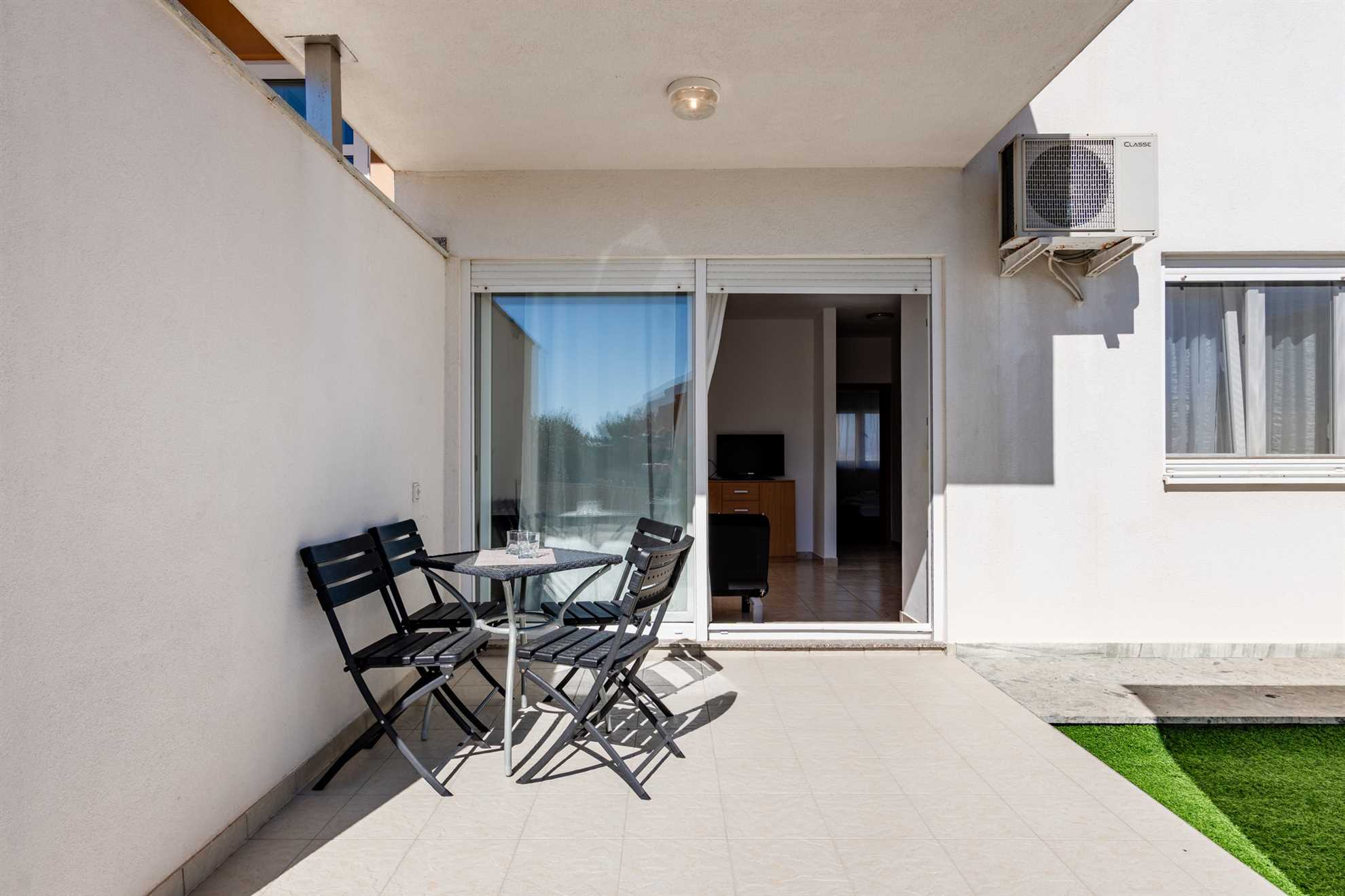 Village Nin F2 - Apartment for 4 persons | Swimming pool | quiet location