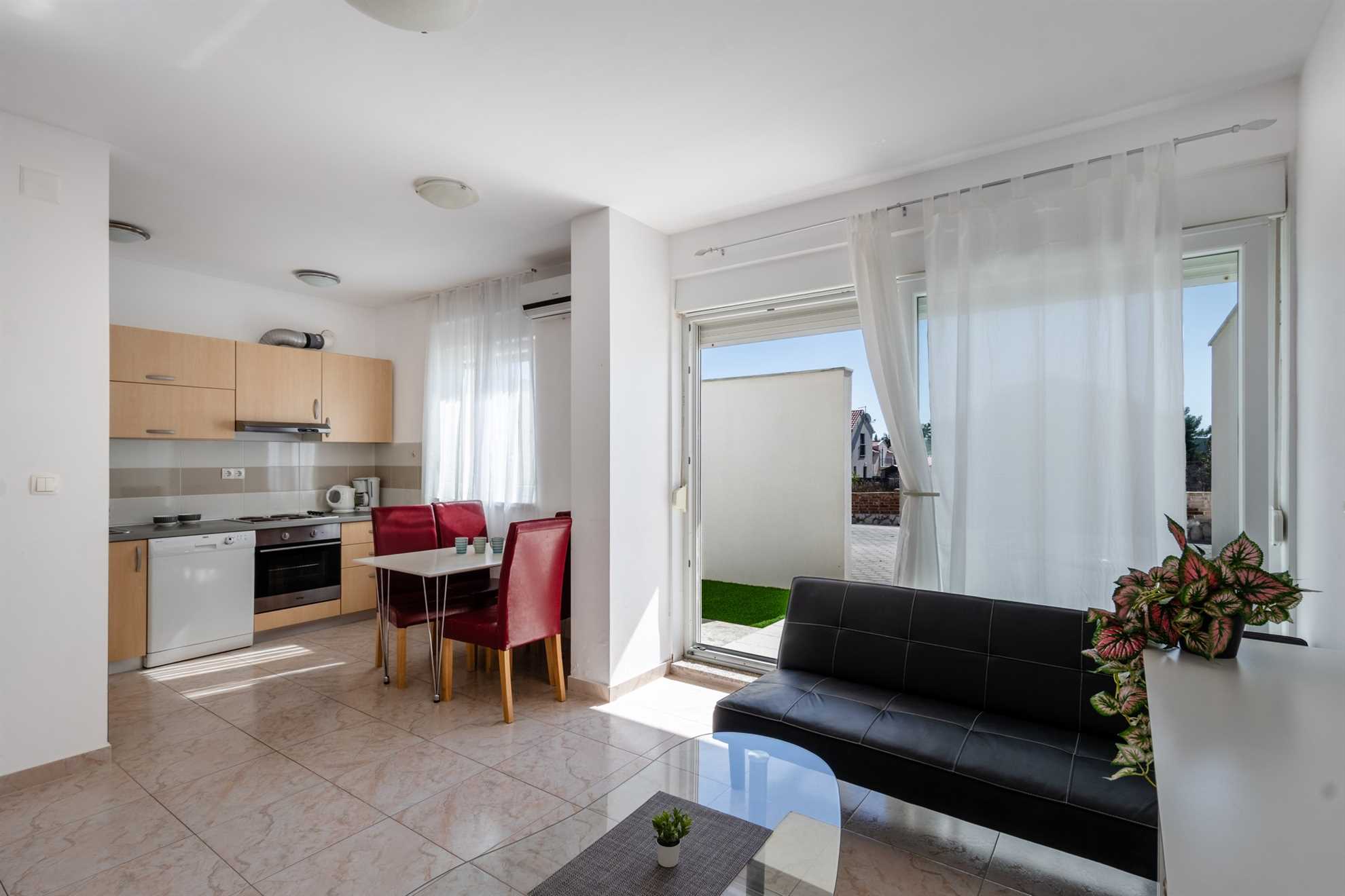 Village Nin F2 - Apartment for 4 persons | Swimming pool | quiet location