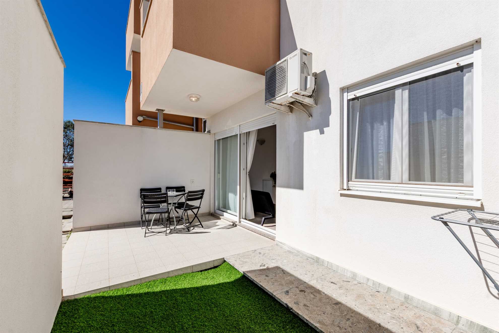 Village Nin F2 - Apartment for 4 persons | Swimming pool | quiet location