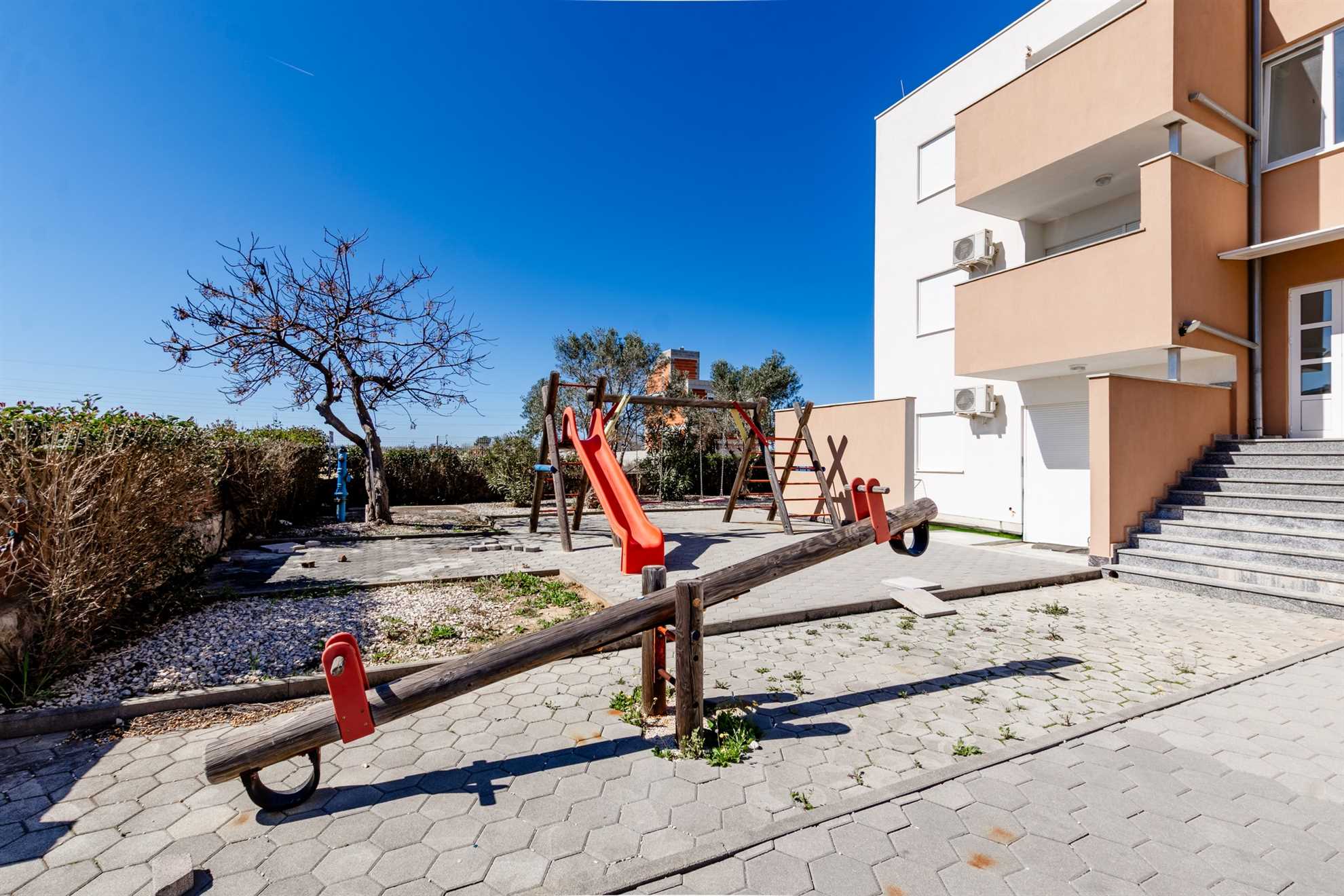 Village Nin F3 - Apartment for 4 persons | Swimming pool | quiet location