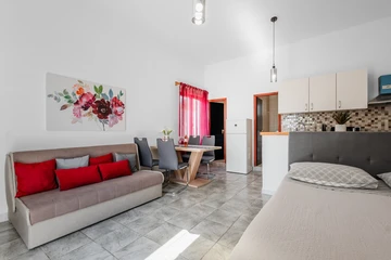 Vrsi Studio for 2–3 Guests with Terrace